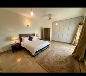 Seaview panoramic Beachfront Luxe penthouse 4BR - Image 2