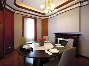 Shanghai Park Hotel - Image 5