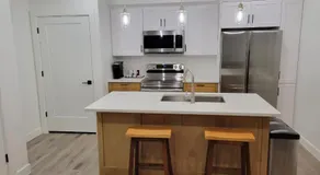 Spacious & Modern Apartment, close to Universities and Mountains - Image 3