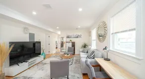 Bright & Spacious 4BR & 2BA Boston Apt - Bathtub, Free Parking near Red Line 802 - Image 2