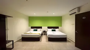 Swing & Pillows - Golden Roof Hotel Falim, Ipoh - Image 4
