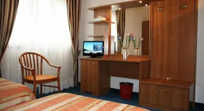 Hotel Kristall - Image 2