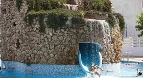 A H RENTALS Columbra Amplio adosado a 100 mtrs playa Piscina Parking - Image 3