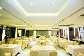 Fengqi Hotel - Image 3