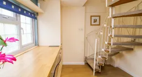The Apple Loft - Image 4