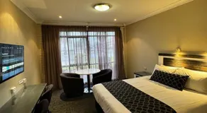 Acacia Motel - Image 2