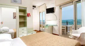 Hotel La Rosa - Image 2
