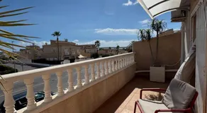 Luxury Holiday Townhouse with Pool II Casa Macarena 02 - Image 5
