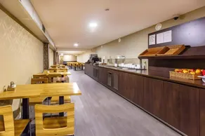 XO Hotels Infinity - Image 2