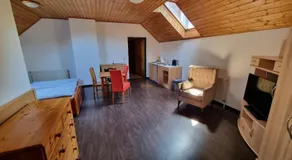 Villa Theresa Apartments - Image 2