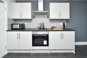 Townhouse @ Lawton Street Crewe - Image 3
