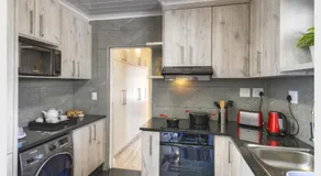 9a@Crassula Way - Image 5