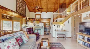 Napping Bear Cabin - Image 3