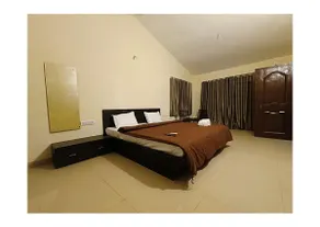 Hi-5 Private Villa - Image 3