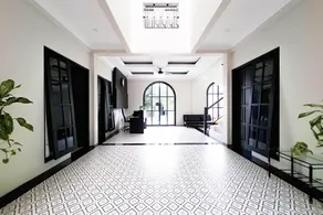 Urbanview Hotel Rumi Rooms Syariah Near RS Ortopedi Solo - Image 2