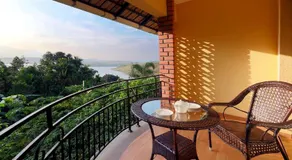 Vista Del Lago - Image 4