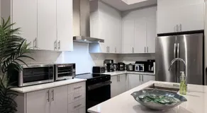 Richmond Hill Luxury Residence Sleeps 16 Free Parking - IVYLEA - Image 5