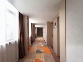 Golden Nest Hotel - Image 5