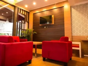 RedDoorz at Amellia Pasteur Bandung - Image 4