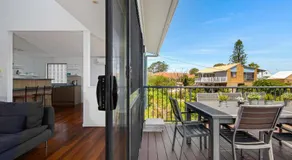 Sunshine & Sea Breezes at Malua Bay - Image 4