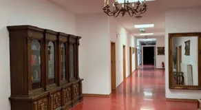 Corniche Hotel - Image 3