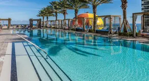25 min to FIFA! Lyfe Resort Oceanfront Luxury Apartment - Exclusive Stay in Hollywood Beach - Image 2