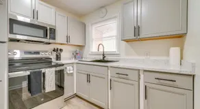 Hiking, Blackjack & More! Charming Home in Grover - Image 4