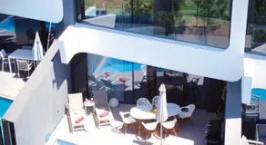 Designhus med privat pool, precis vid golfbanan - Image 5