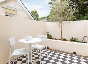 Chic Studio With Patio 20 min From CBD - Image 5