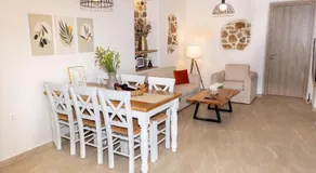 Elpida's house - Image 3