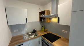 Hébergement moderne à Leutkirch avec vue sur les montagnes, Wi-Fi et balcon - Image 3