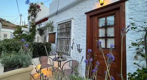 Perakis Apartments - Image 2