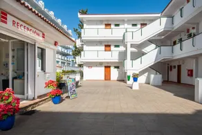 Apartamentos Montemayor - Image 4