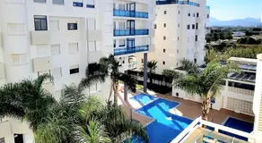 Sunny Apartment - Image 2
