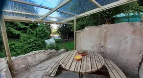 Oakdean Cottage Yurt - Image 4