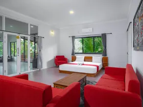 Beautiful Big  mountain view villa - Image 2
