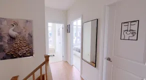 Modern entire house close to Costco convenient stay - Image 3