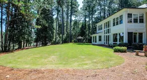 The Cottage at Knollwood Manor - Image 5