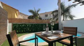Palmview Private Pool - Image 4