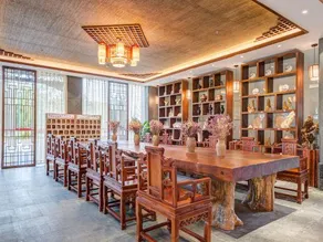 Xianghe No.1 Holiday Hotel - Image 5