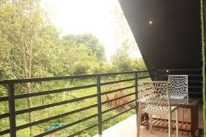 2BHK Homestay at Vagamon with Pool, Campfire and BBQ- Oakwood Oasis - Image 5