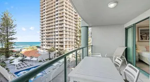 Emerald Sands Holiday Apartments Gold Coast - Image 4
