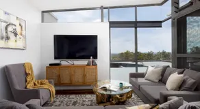 One Mile Retreat - Ocean View 3 Bedroom Retreat - Image 2