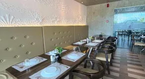 Kuadro Hotel & Suites - Image 5