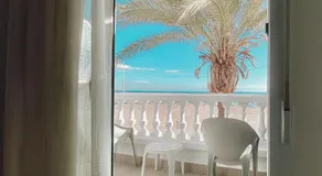 Hotel La Familia - Image 2