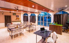 Jungle Palace Resort - Image 2