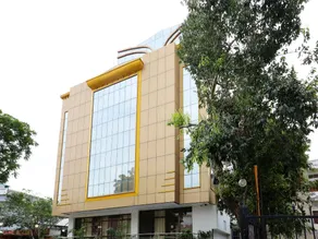 OYO 9594 Hotel Shree Residency - Image 4