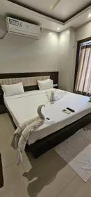 Hotel Sai Sand Piper Near Temple and Golden Beach Puri Swargadwar By Dhamstay - Image 1