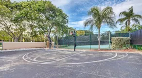 Renovated 2/2 Unit at Yacht Club/Aventura - Image 4