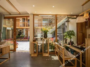 Phoenix in Flight Resort Inn - Image 4